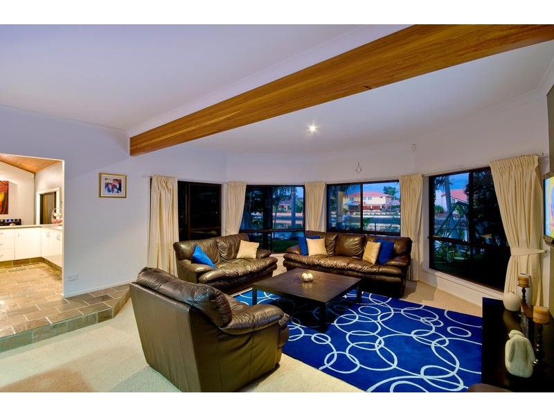 110 Tallebudgera Drive, Palm Beach QLD 4221