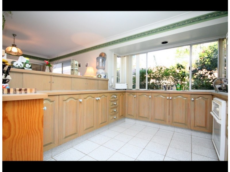 36 Pintail Crescent, Burleigh Waters QLD 4220