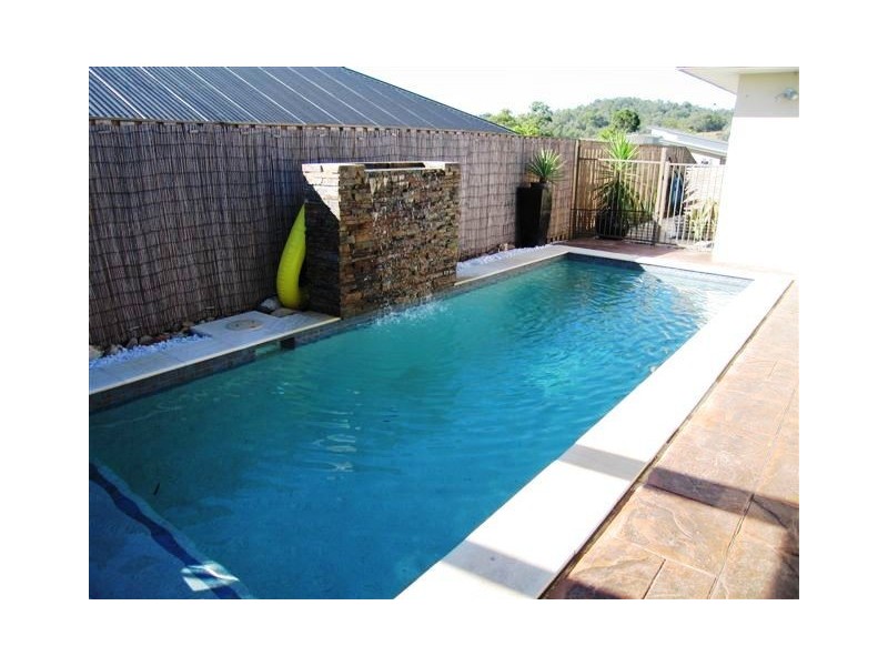 35 Willow Tree Drive, Reedy Creek QLD 4227