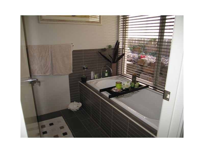 35 Willow Tree Drive, Reedy Creek QLD 4227