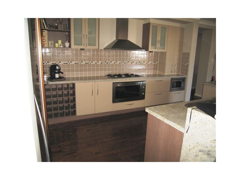 35 Willow Tree Drive, Reedy Creek QLD 4227