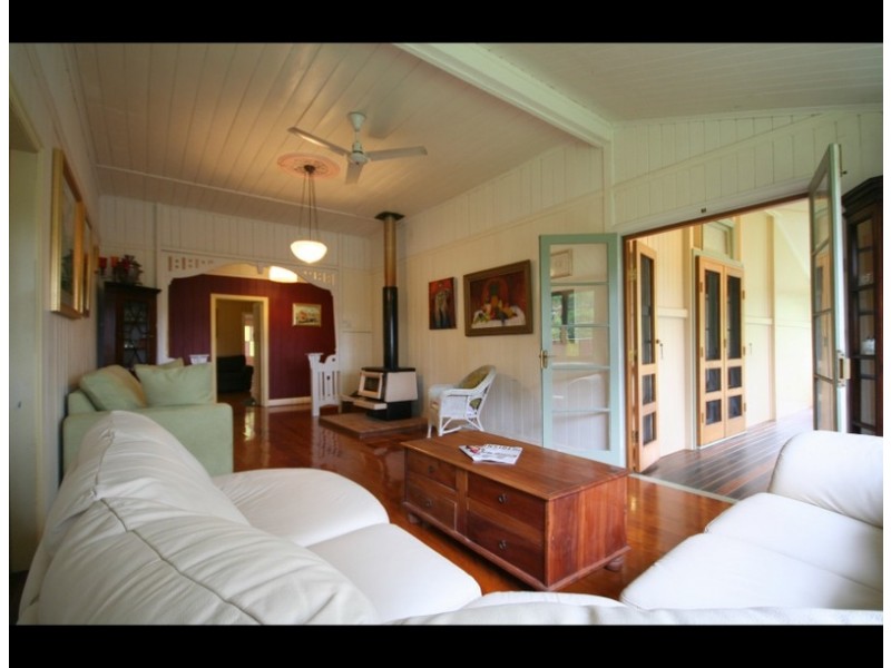 86 Monday Drive, Tallebudgera Valley QLD 4228