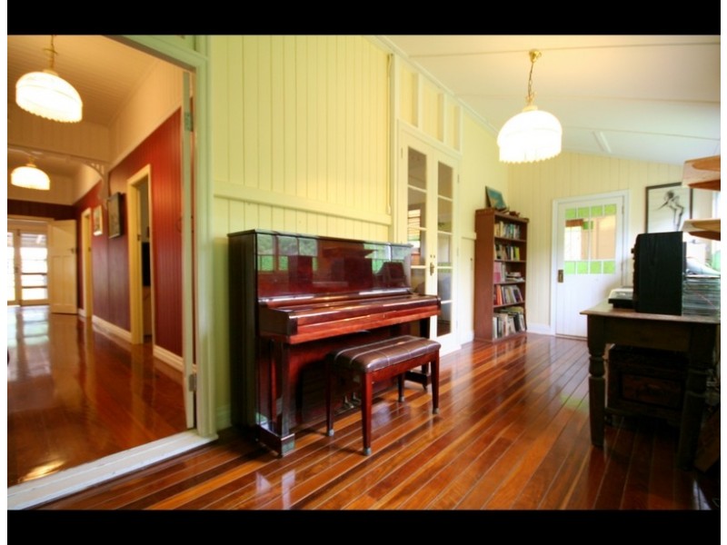 86 Monday Drive, Tallebudgera Valley QLD 4228