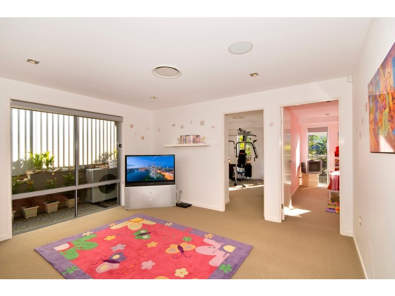 16 Snowwood Street, Reedy Creek QLD 4227