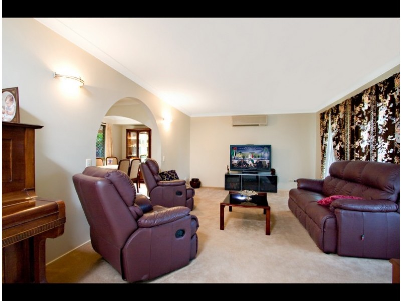 5 Daffodil Street, Tallebudgera QLD 4228