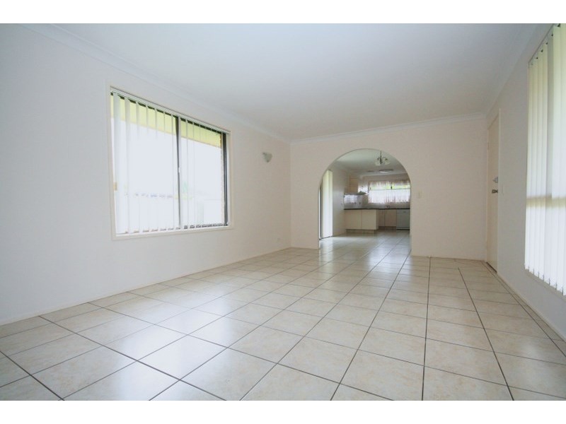 4 Anthony Drive, Burleigh Waters QLD 4220