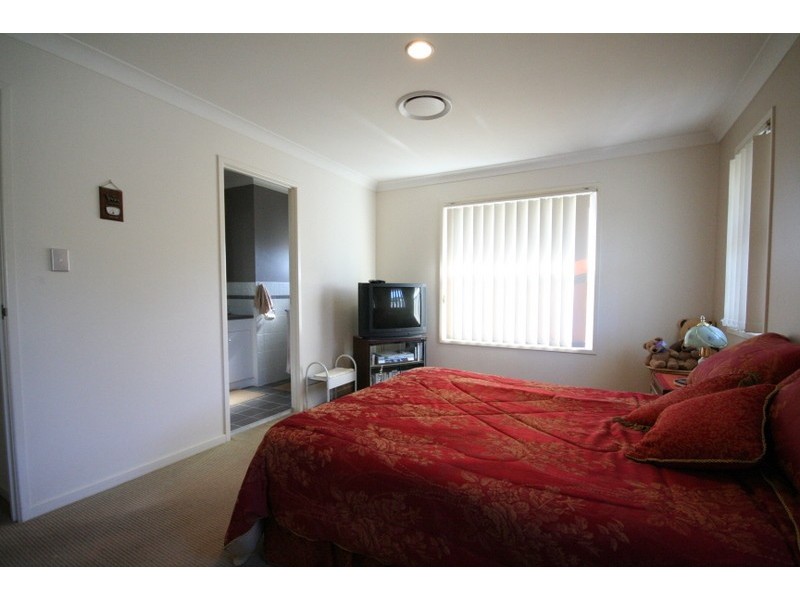 41 Seville Circuit, Burleigh Waters QLD 4220