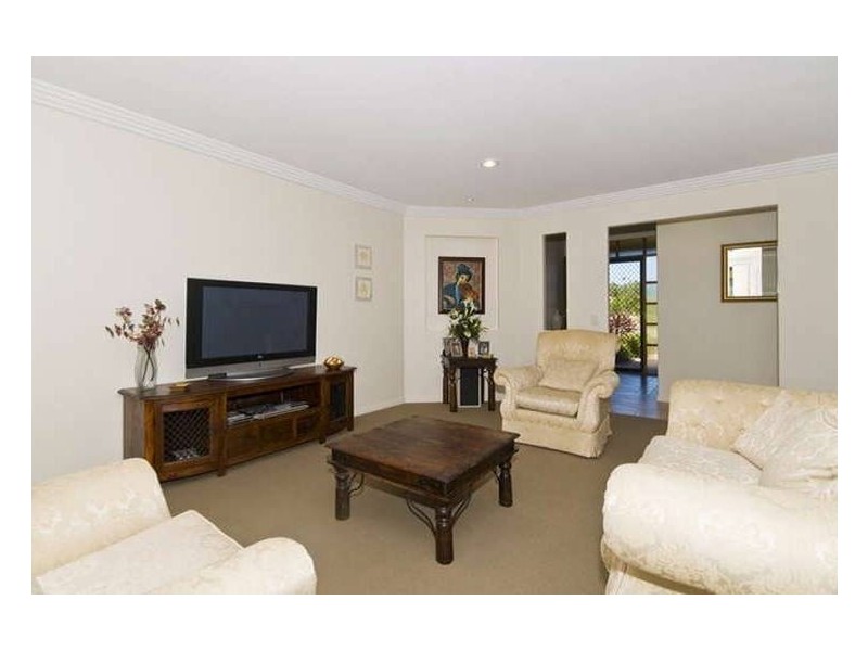 40 Sea Eagle Drive, Burleigh Waters QLD 4220