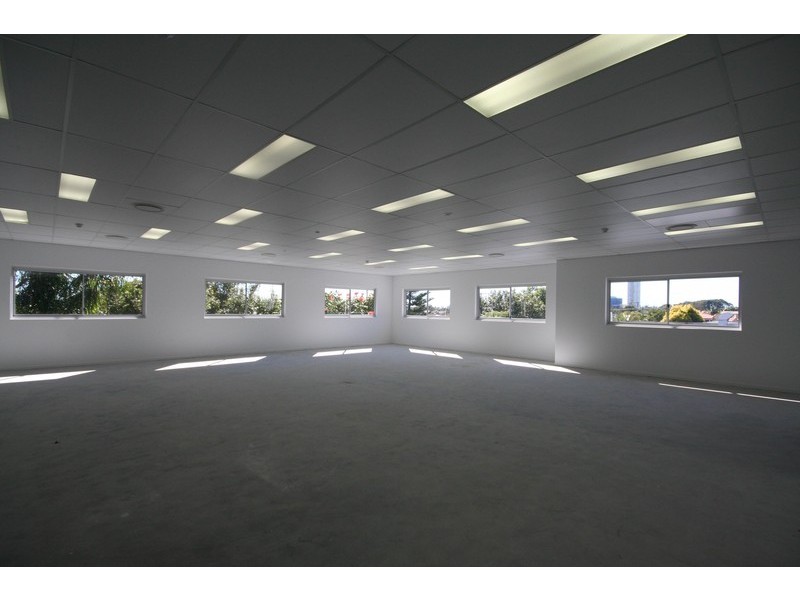 L13/79 West Burleigh Road, Burleigh Heads QLD 4220