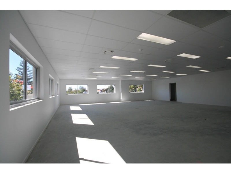 L13/79 West Burleigh Road, Burleigh Heads QLD 4220