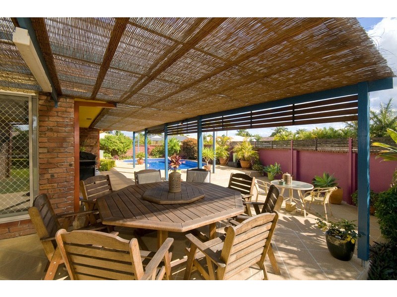 21 Coronet Crescent, Burleigh Waters QLD 4220