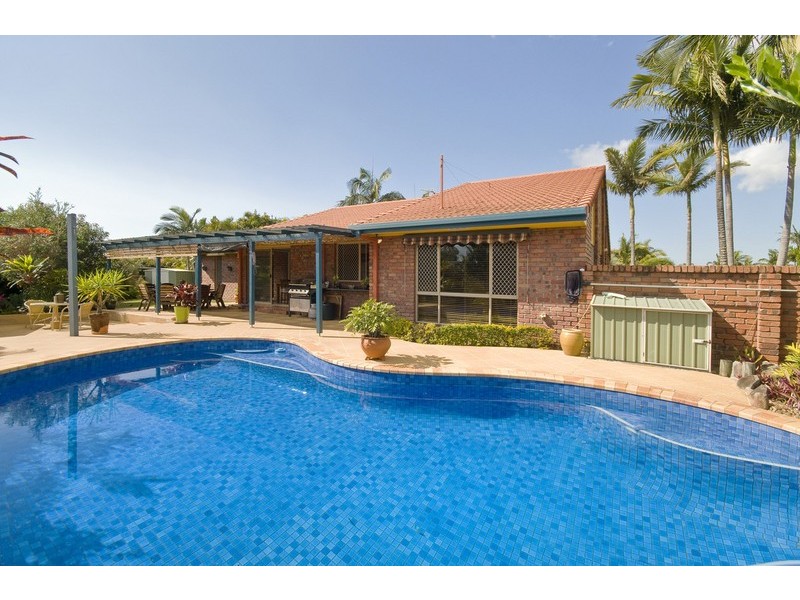 21 Coronet Crescent, Burleigh Waters QLD 4220
