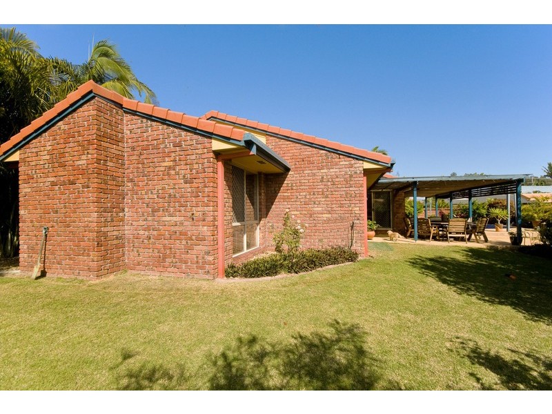 21 Coronet Crescent, Burleigh Waters QLD 4220