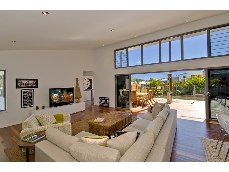 13 Frogrock Crescent, Reedy Creek QLD 4227