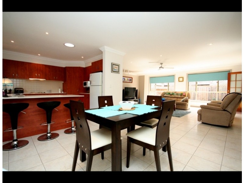 6 Tiarnna Close, Burleigh Heads QLD 4220