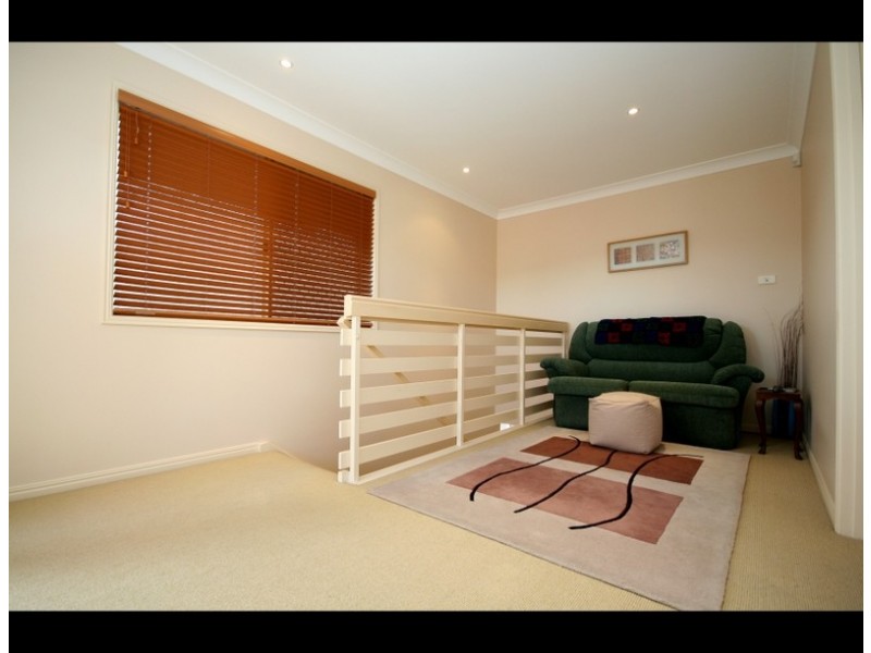 6 Tiarnna Close, Burleigh Heads QLD 4220