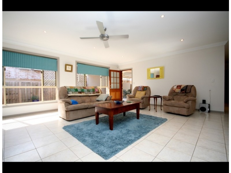 6 Tiarnna Close, Burleigh Heads QLD 4220