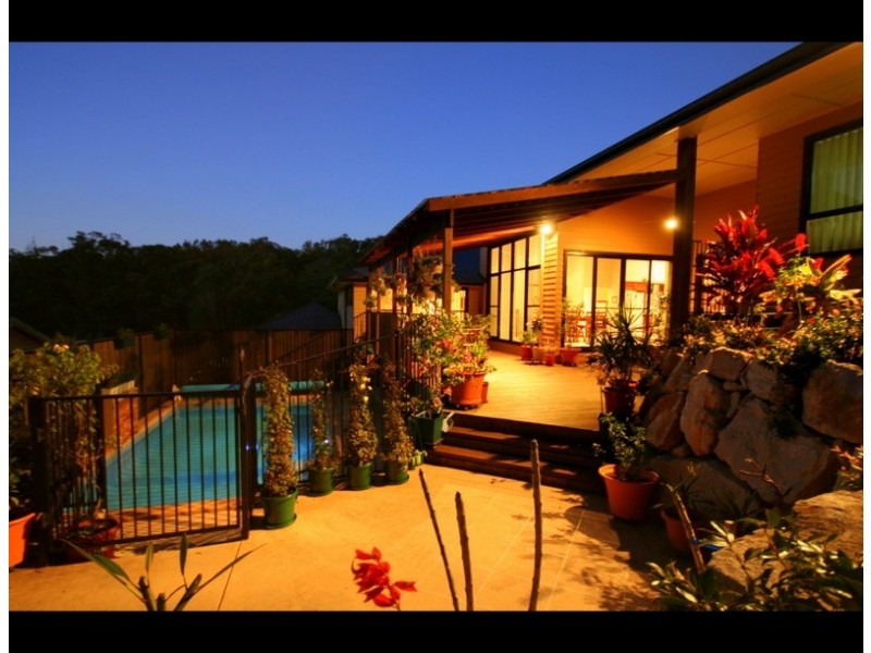 24 Grove Creek Close, Reedy Creek QLD 4227