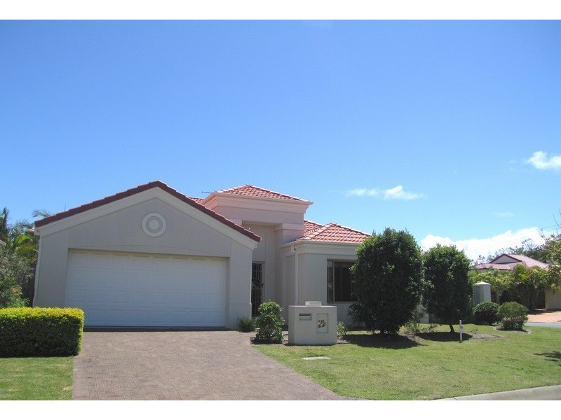 10 Maldives Way, Burleigh Waters QLD 4220