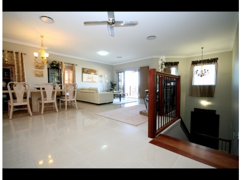 14 Koolang Crescent, Reedy Creek QLD 4227