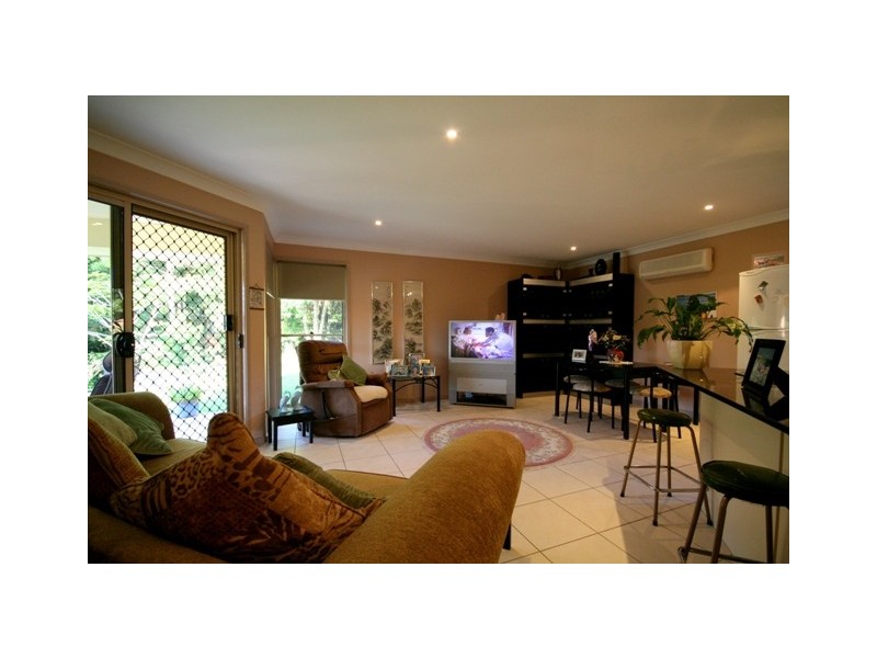 13 Des Quinlan Cr, Tallebudgera QLD 4228