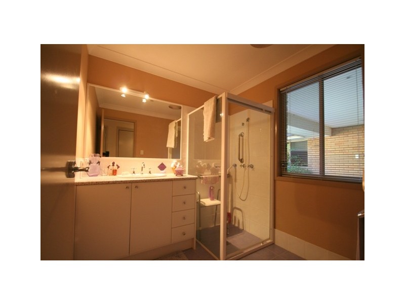 13 Des Quinlan Cr, Tallebudgera QLD 4228