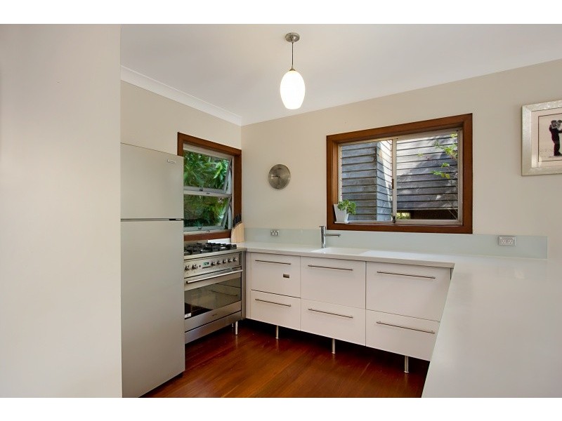 58 Ocean Parade, Burleigh Heads QLD 4220