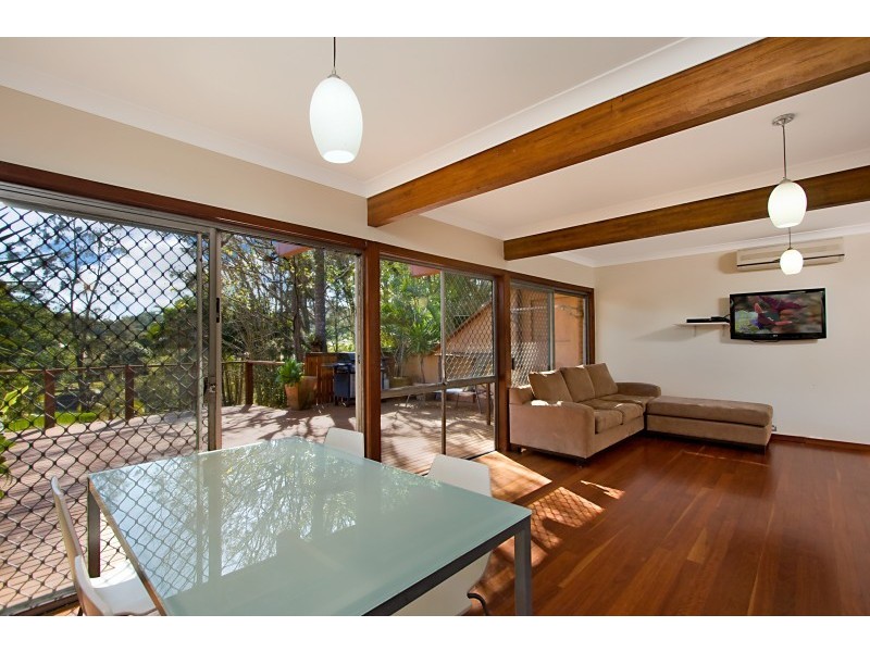 58 Ocean Parade, Burleigh Heads QLD 4220