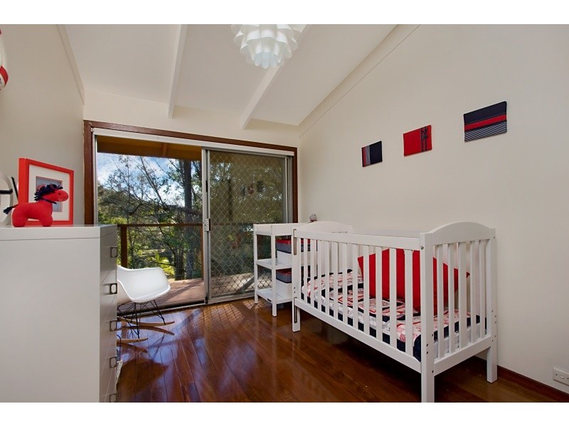 58 Ocean Parade, Burleigh Heads QLD 4220