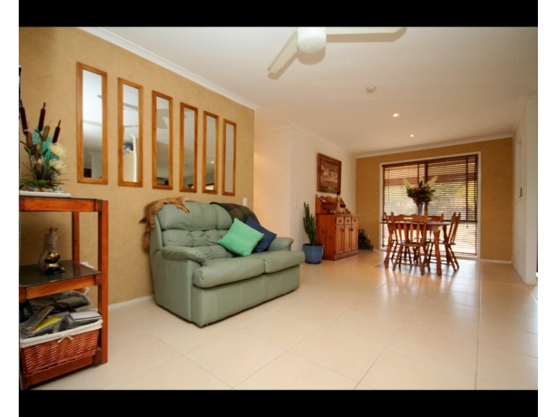 9 Larch Street, Tallebudgera QLD 4228