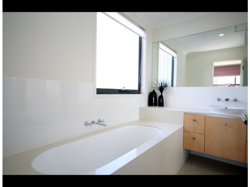 35 Worchester Tce, Reedy Creek QLD 4227