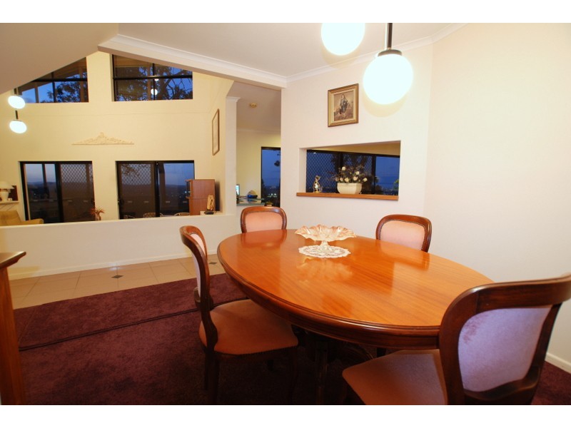 125 Strawberry Road, Mudgeeraba QLD 4213