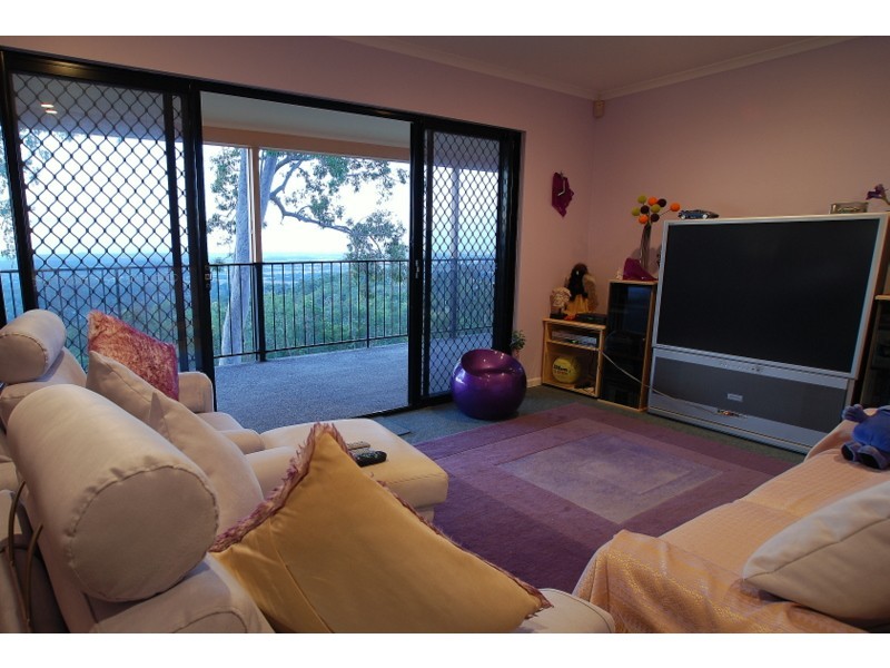 125 Strawberry Road, Mudgeeraba QLD 4213