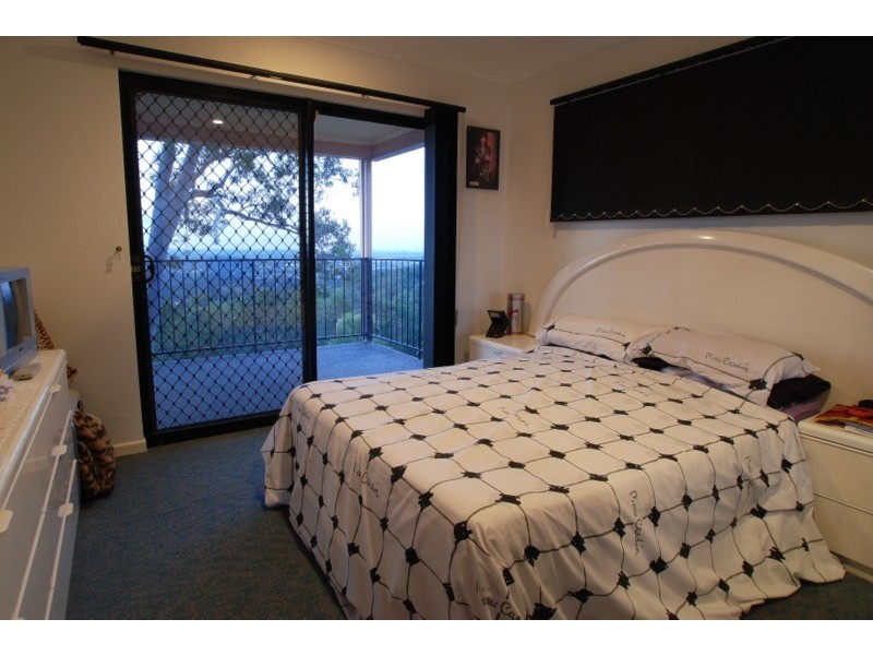 125 Strawberry Road, Mudgeeraba QLD 4213