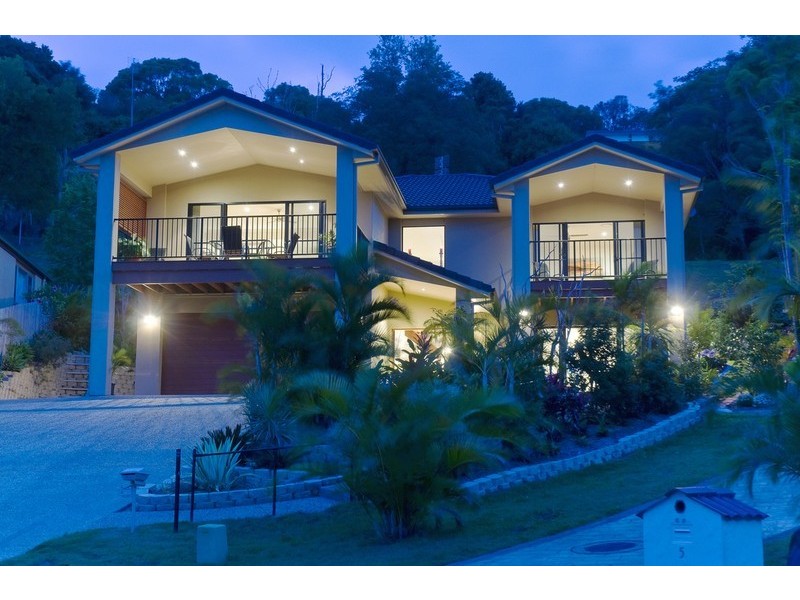 4 Dromara Court, Banora Point NSW 2486