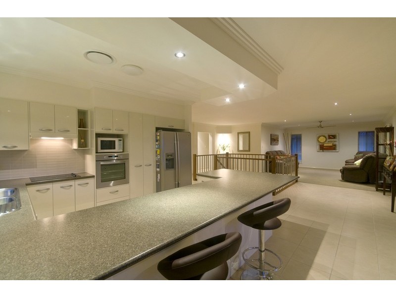 4 Dromara Court, Banora Point NSW 2486