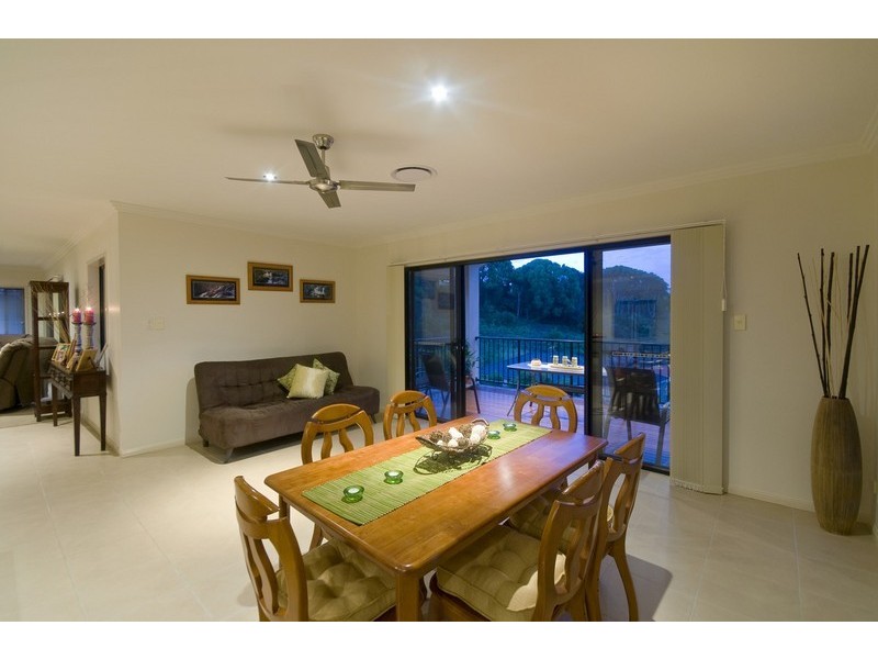 4 Dromara Court, Banora Point NSW 2486