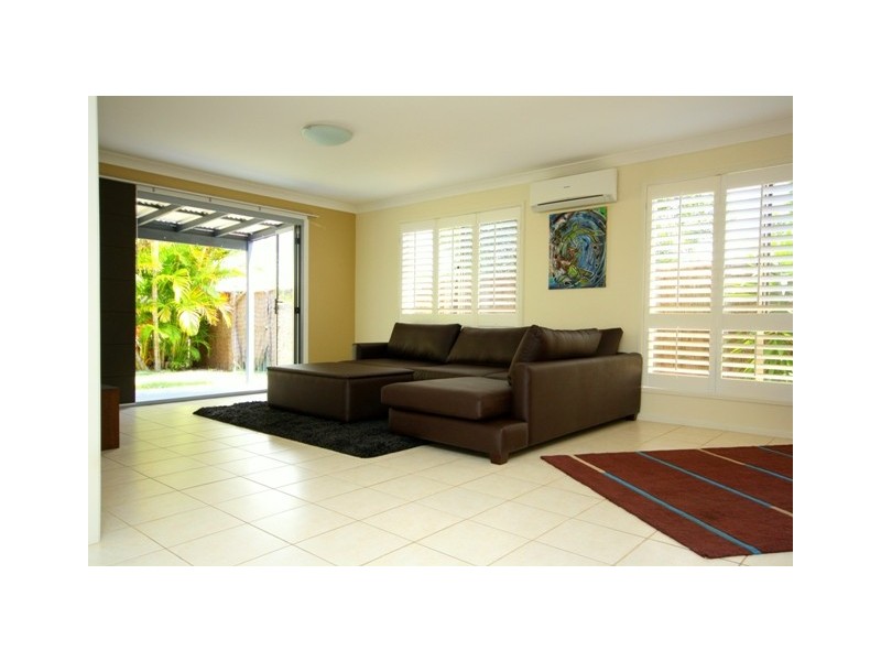 2/28 Twenty Fifth Avenue, Palm Beach QLD 4221