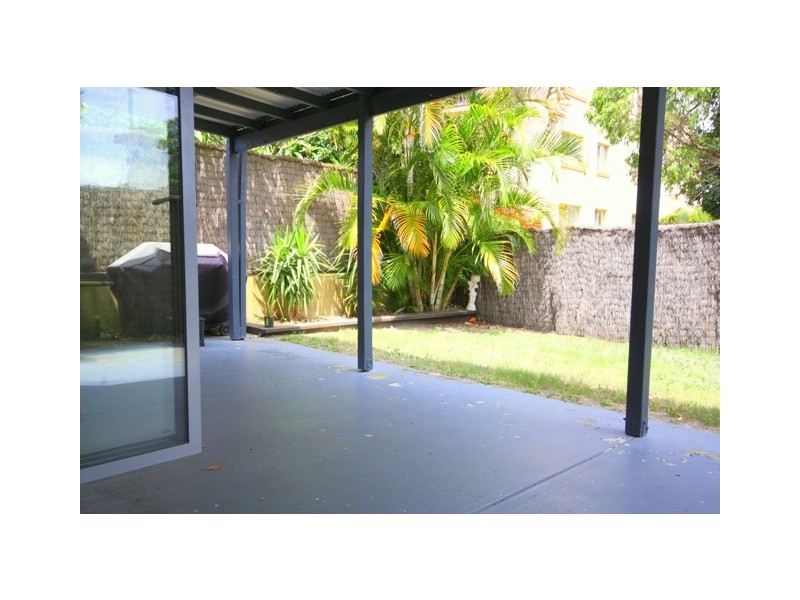 2/28 Twenty Fifth Avenue, Palm Beach QLD 4221