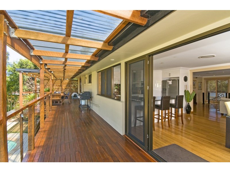 169 Burleigh St, Burleigh Waters QLD 4220
