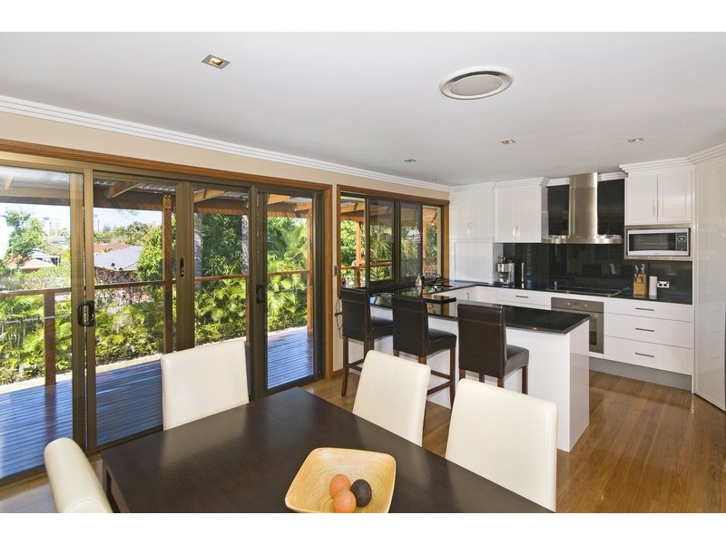 169 Burleigh St, Burleigh Waters QLD 4220