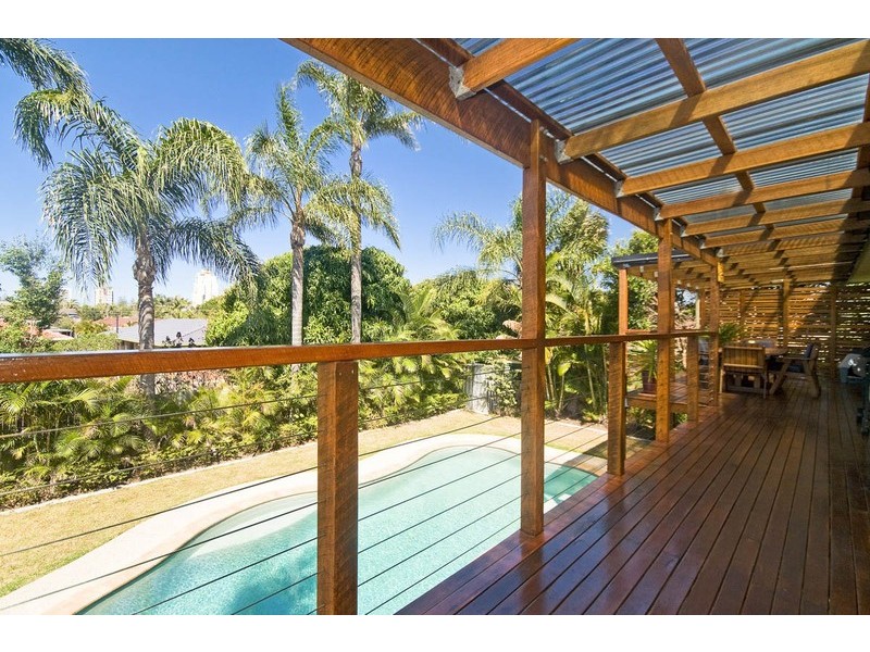 169 Burleigh St, Burleigh Waters QLD 4220