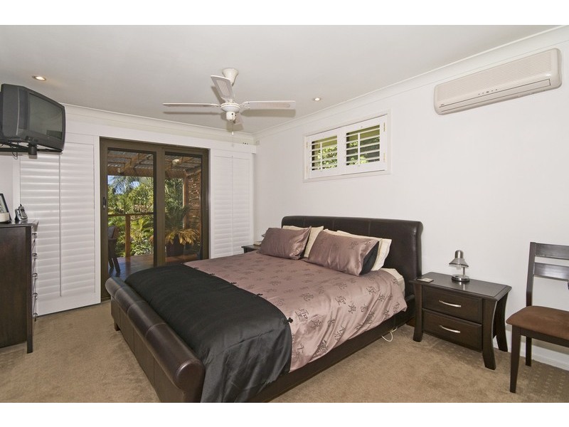 169 Burleigh St, Burleigh Waters QLD 4220