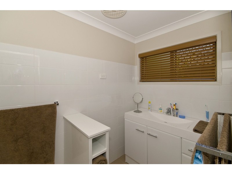 6 Auk Avenue, Burleigh Waters QLD 4220