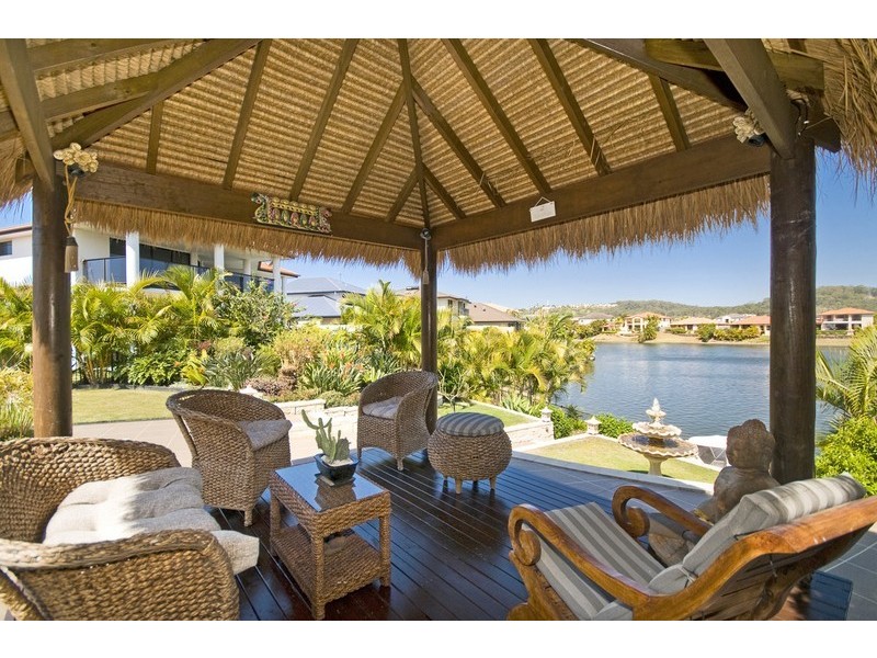 3 St Helens Crt, Burleigh Waters QLD 4220