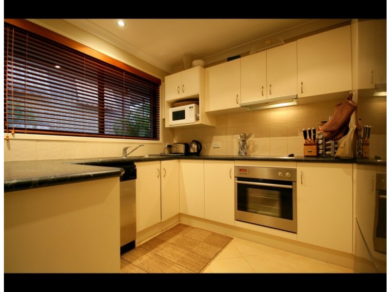 1 Moorhen Place, Burleigh Waters QLD 4220