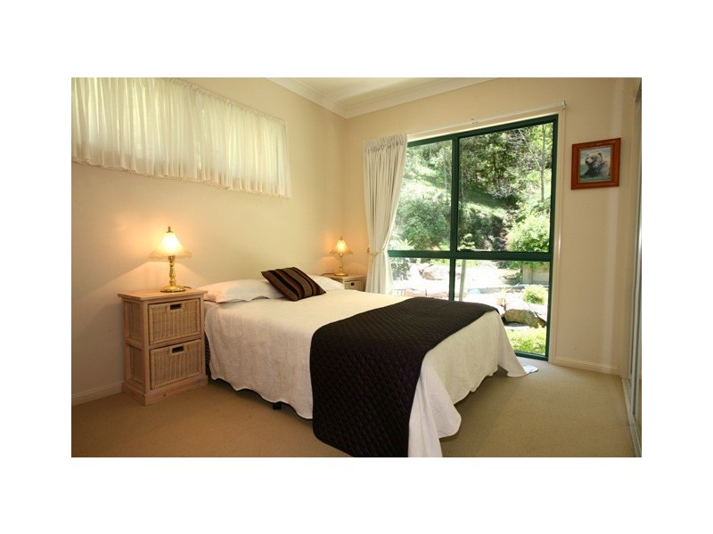 19 Burleigh Glen Crt, Burleigh Heads QLD 4220