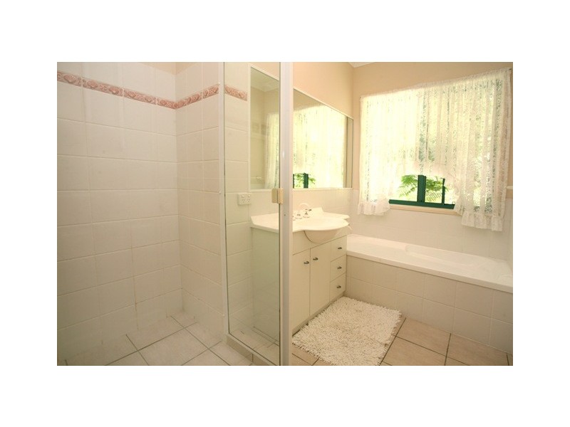 19 Burleigh Glen Crt, Burleigh Heads QLD 4220