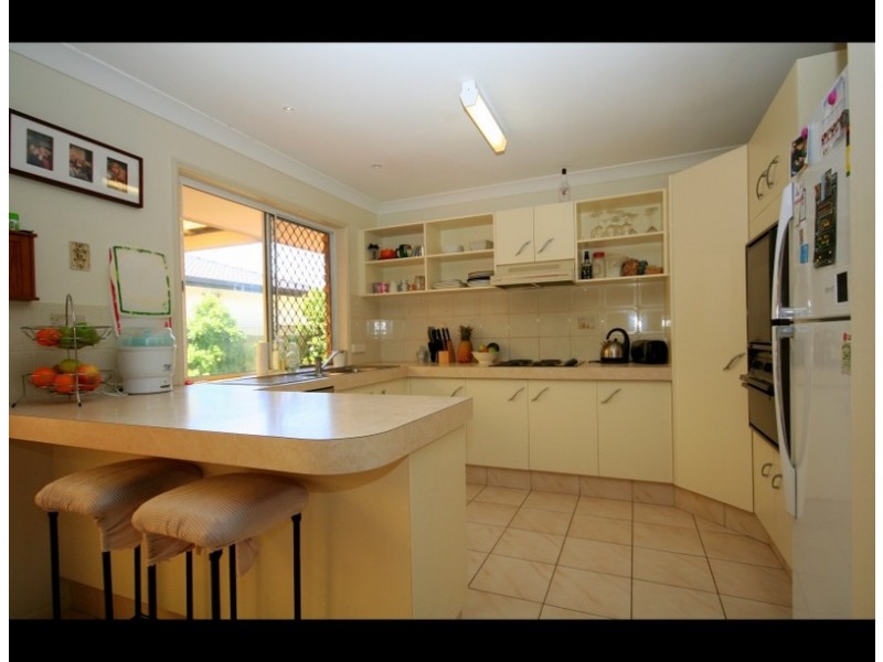 30 Whistler Drive, Burleigh Waters QLD 4220