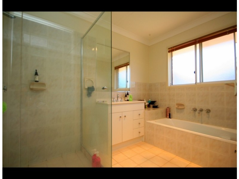 30 Whistler Drive, Burleigh Waters QLD 4220